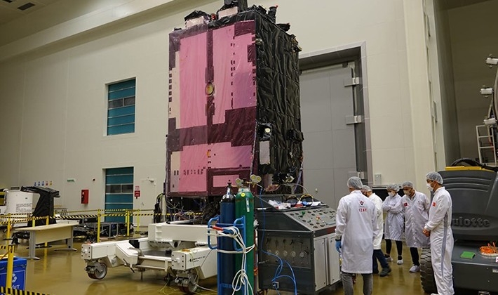 Türkiye'nin ilk milli haberleşme uydusu Türksat 6A'yı 'Space X' fırlatacak